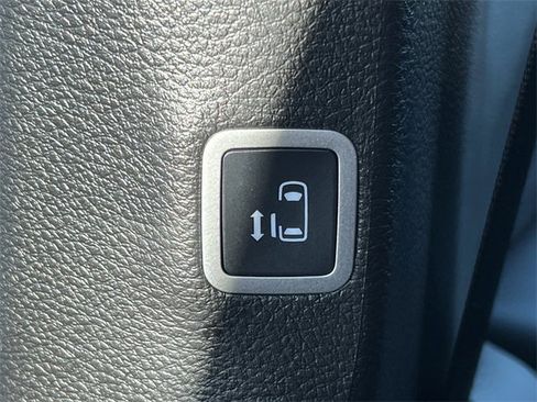New 2026 Chrysler Pacifica Select image 34