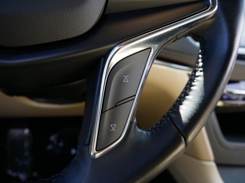 Used 2019 Cadillac XT5 Luxury image 29