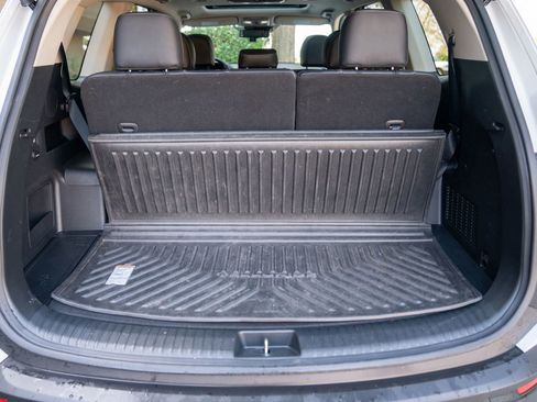 Used 2022 Kia Telluride EX w/ Towing Package image 28