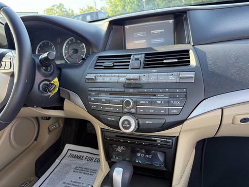 Used 2011 Honda Accord EX-L image 20