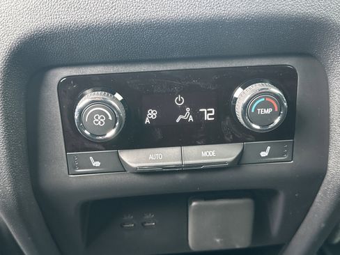 New 2026 Chevrolet Traverse RS w/ LPO, Floor Liner Package image 25