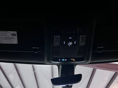 Used 2021 Chevrolet Tahoe High Country RWD image 31