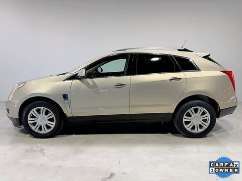 Used 2010 Cadillac SRX Luxury image 4