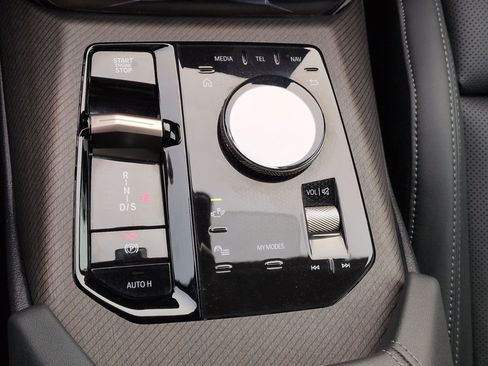 Used 2025 BMW X3 xDrive30i w/ Convenience Package image 25