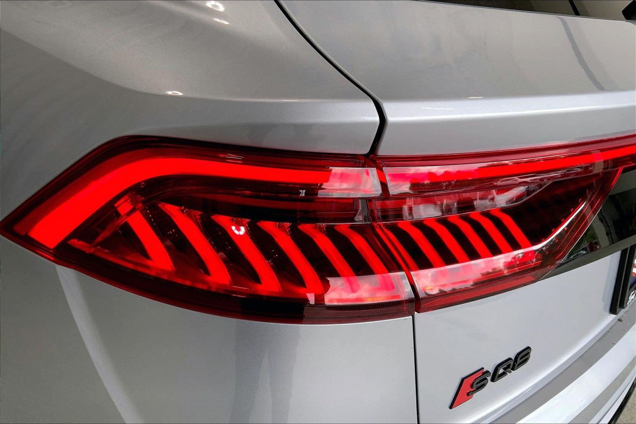 Used 2021 Audi SQ8 Prestige w/ Prestige Package AWD/4WD image 28
