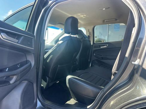 Used 2020 Ford Edge SEL w/ Cold Weather Package AWD/4WD image 12