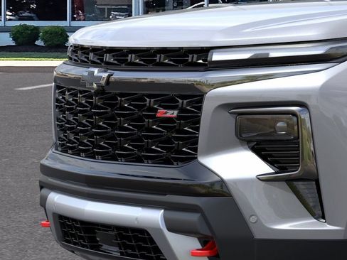 New 2026 Chevrolet Traverse Z71 w/ Enhanced Driving Package AWD/4WD image 13
