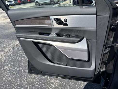 New 2026 Cadillac Vistiq Sport image 19