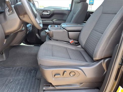 Used 2023 Chevrolet Silverado 1500 Custom Trail Boss w/ LPO, Dark Essentials Package image 8