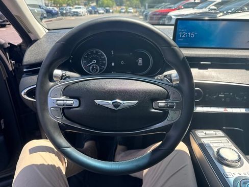 Used 2023 Genesis GV70 2.5T w/ Select Package AWD/4WD image 5