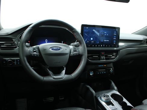 Used 2024 Ford Escape ST-Line w/ Tech Pack #1 FWD image 2