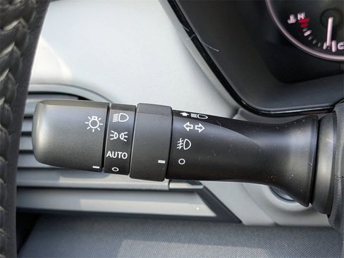 New 2025 Subaru Outback Premium image 30