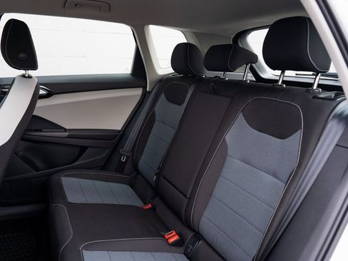 New 2025 Volkswagen Taos S image 9