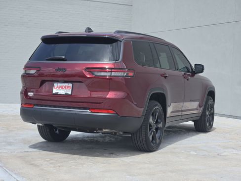 New 2026 Jeep Grand Cherokee L Limited AWD/4WD image 4