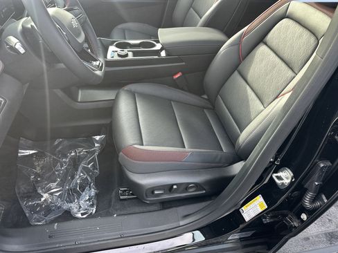 New 2026 Chevrolet Equinox RS w/ Convenience Package III image 10