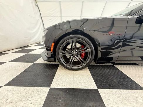 Used 2023 Chevrolet Camaro SS image 9