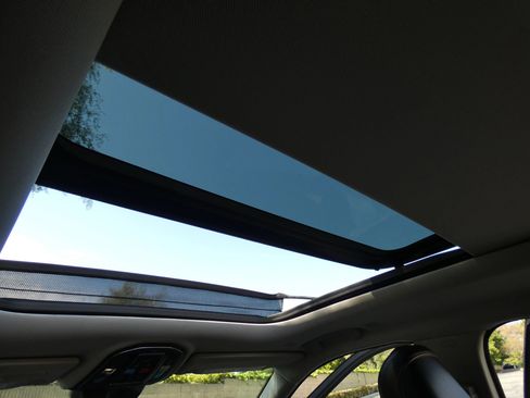 Used 2022 Jeep Grand Cherokee L Limited w/ Luxury Tech Group II image 52