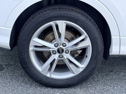 Certified 2024 Audi Q3 2.0T Premium Plus image 26