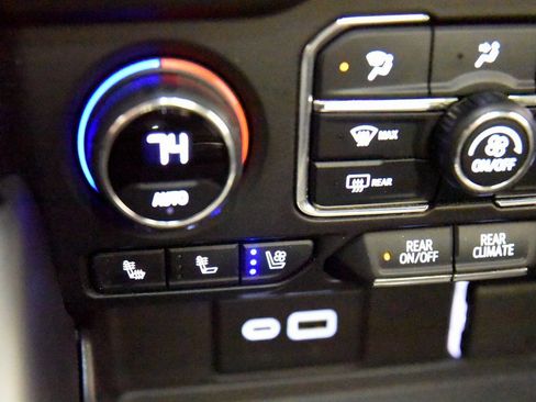 Used 2021 Chevrolet Tahoe High Country image 25