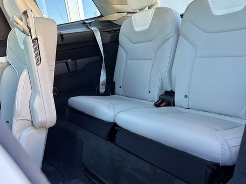 New 2025 Volvo EX90 Plus image 14