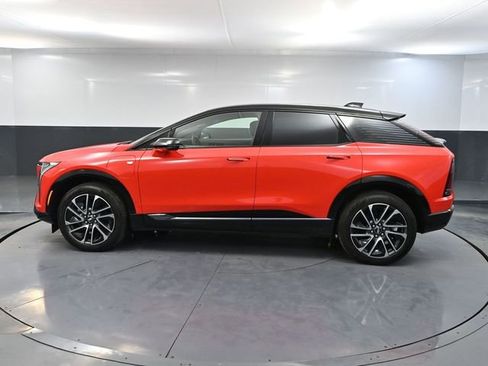 Used 2026 Cadillac Optiq Sport 1 w/ LPO, Floor Liner Package image 10