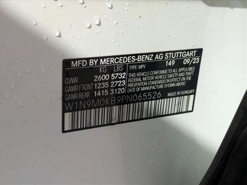 Used 2023 Mercedes-Benz EQB 300 4MATIC image 25