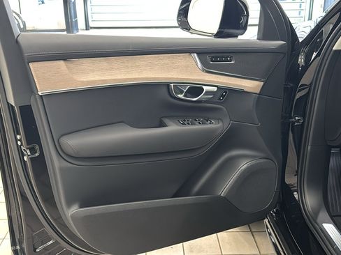 New 2026 Volvo XC90 B5 Plus AWD/4WD image 21