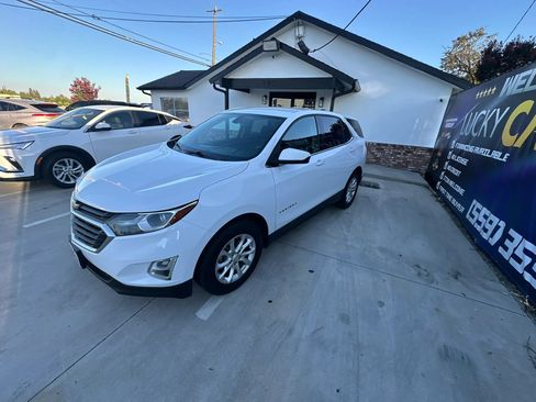 Used 2018 Chevrolet Equinox LT FWD image 9