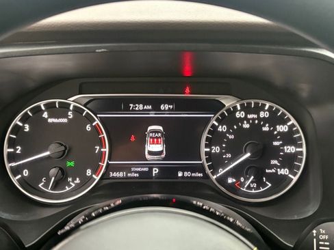 Used 2023 Nissan Rogue SV FWD image 17