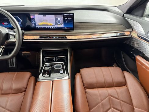 Certified 2023 BMW 760i xDrive AWD/4WD image 28