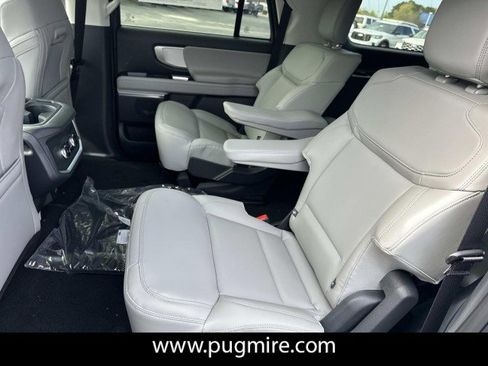 New 2026 Ford Expedition Max Active RWD image 20
