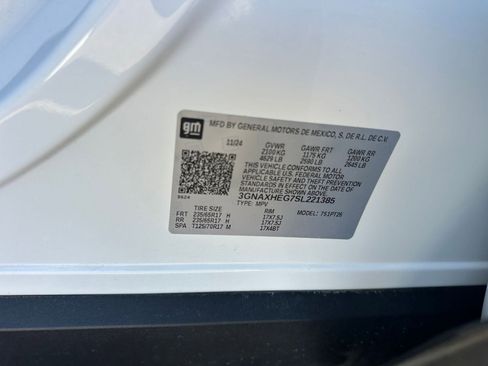 Used 2025 Chevrolet Equinox LT image 28