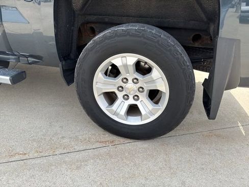 Used 2018 Chevrolet Silverado 1500 LT w/ All Star Edition image 4
