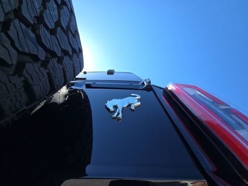 Used 2025 Ford Bronco Outer Banks w/ Sasquatch Package image 11