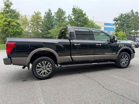 Used 2019 Nissan Titan Platinum Reserve w/ Platinum Utility Package AWD/4WD image 16