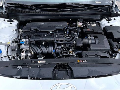 New 2026 Hyundai Elantra SE FWD image 12