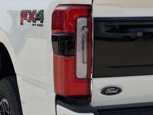 New 2026 Ford F250 Platinum AWD/4WD image 11