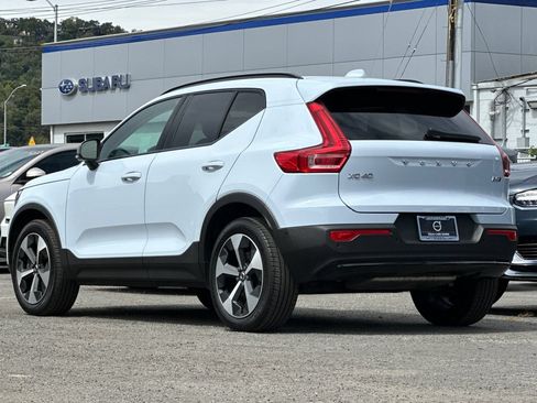 Used 2026 Volvo XC40 B5 Plus w/ Protection Package Premier AWD/4WD image 7