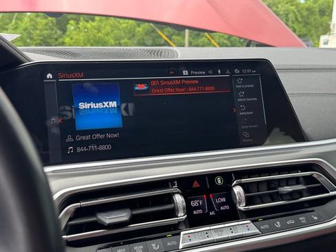 Used 2022 BMW X6 xDrive40i w/ M Sport Package AWD/4WD image 23