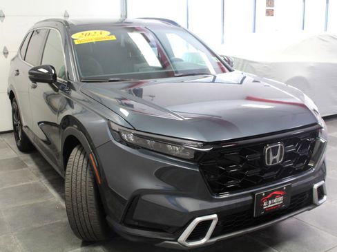 Used 2023 Honda CR-V Sport Touring image 3