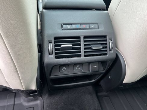 Used 2024 Land Rover Discovery Sport S AWD/4WD image 27