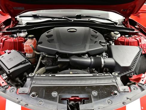 Used 2020 Chevrolet Camaro LT image 17