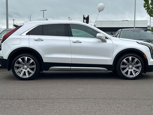 Used 2019 Cadillac XT4 Premium Luxury w/ Technology Package image 3