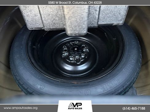 Used 2017 Toyota Camry LE image 21