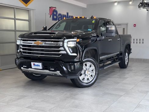 Certified 2025 Chevrolet Silverado 2500 High Country w/ Technology Package image 2