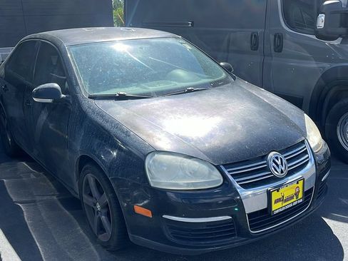 Used 2009 Volkswagen Jetta S FWD image 3