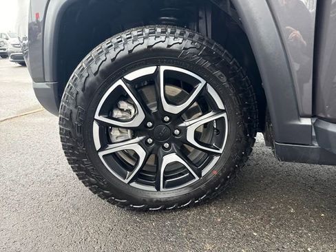 Used 2024 Jeep Compass Trailhawk w/ Trailhawk Elite Group image 25