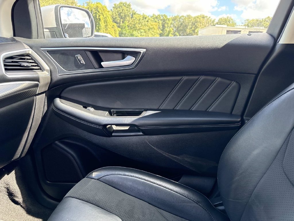 Used 2018 Ford Edge Sport w/ Equipment Group 401A AWD/4WD image 22