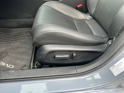 Used 2024 Honda Civic Touring image 9