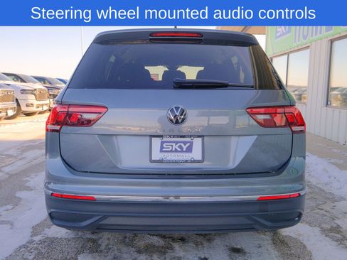 Used 2024 Volkswagen Tiguan S image 7